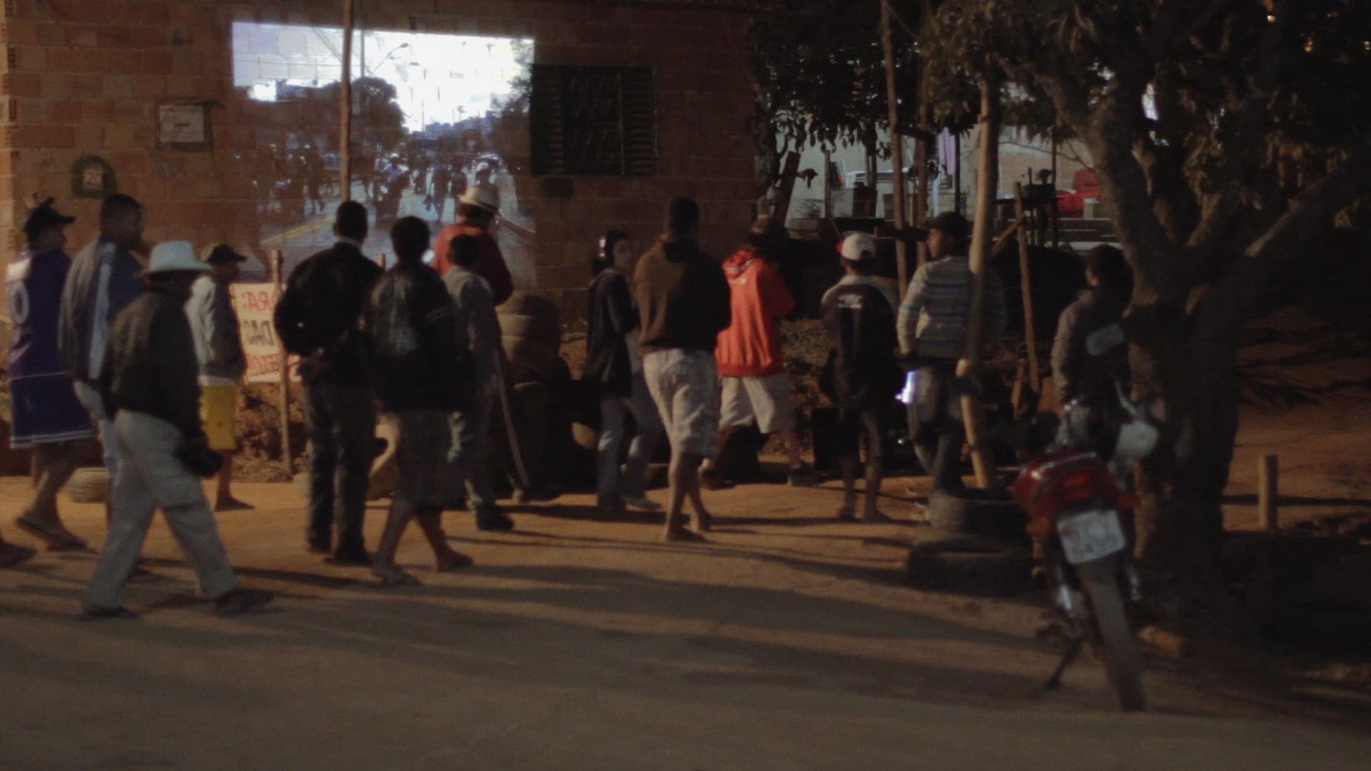 Still do filme Na missão, com Kadu