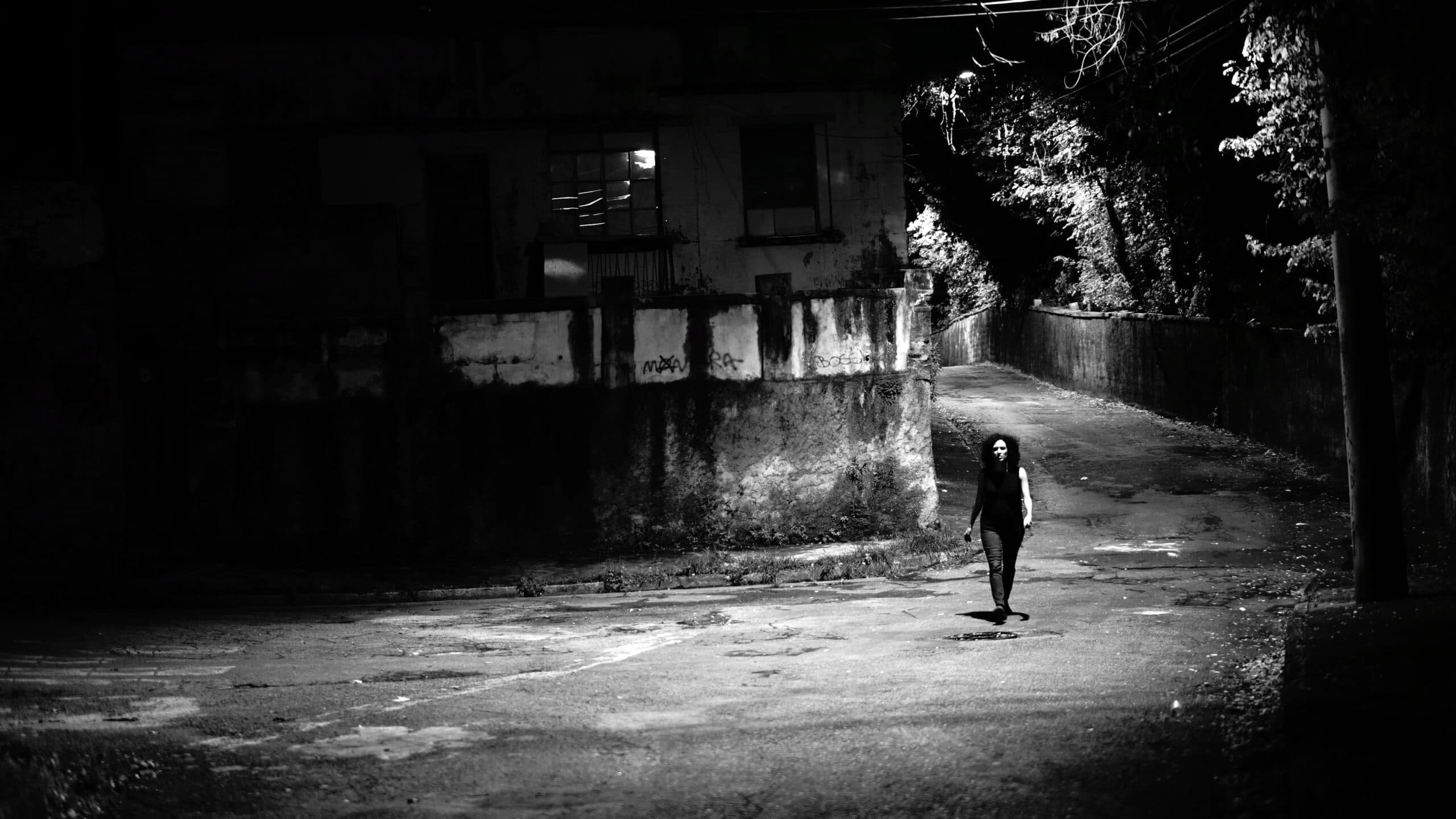 Still do filme A memória sitiada da noite