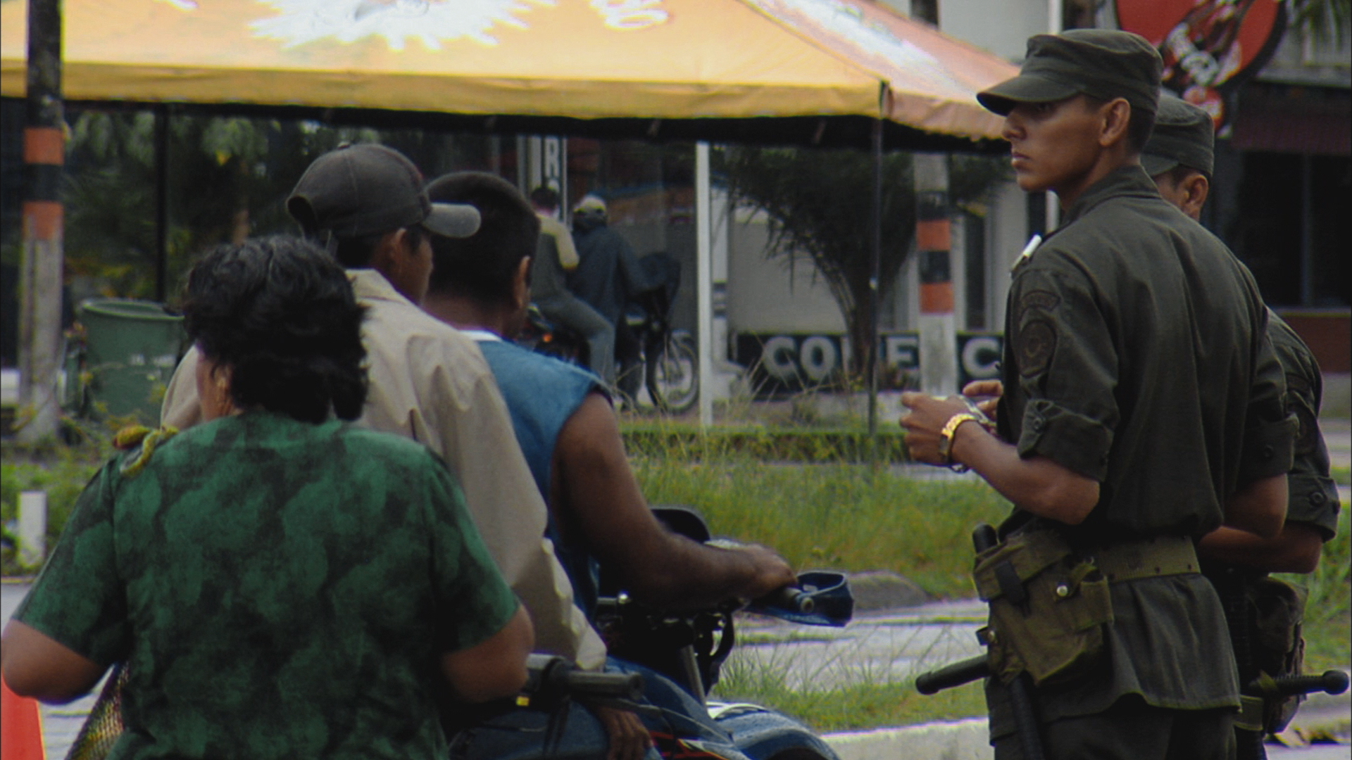 Still 8 do filme Terras